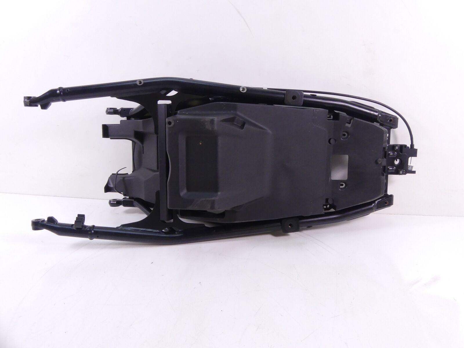 2020 BMW F900 R F900R K83 Straight Subframe Sub Frame 8404202 {{ shop.shopifyCountryName }} - Mototech271