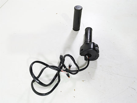 2018 Harley Softail FXFBS Fat Bob Right Hand Control Switch Start Stop 71500462 {{ shop.shopifyCountryName }} - Mototech271