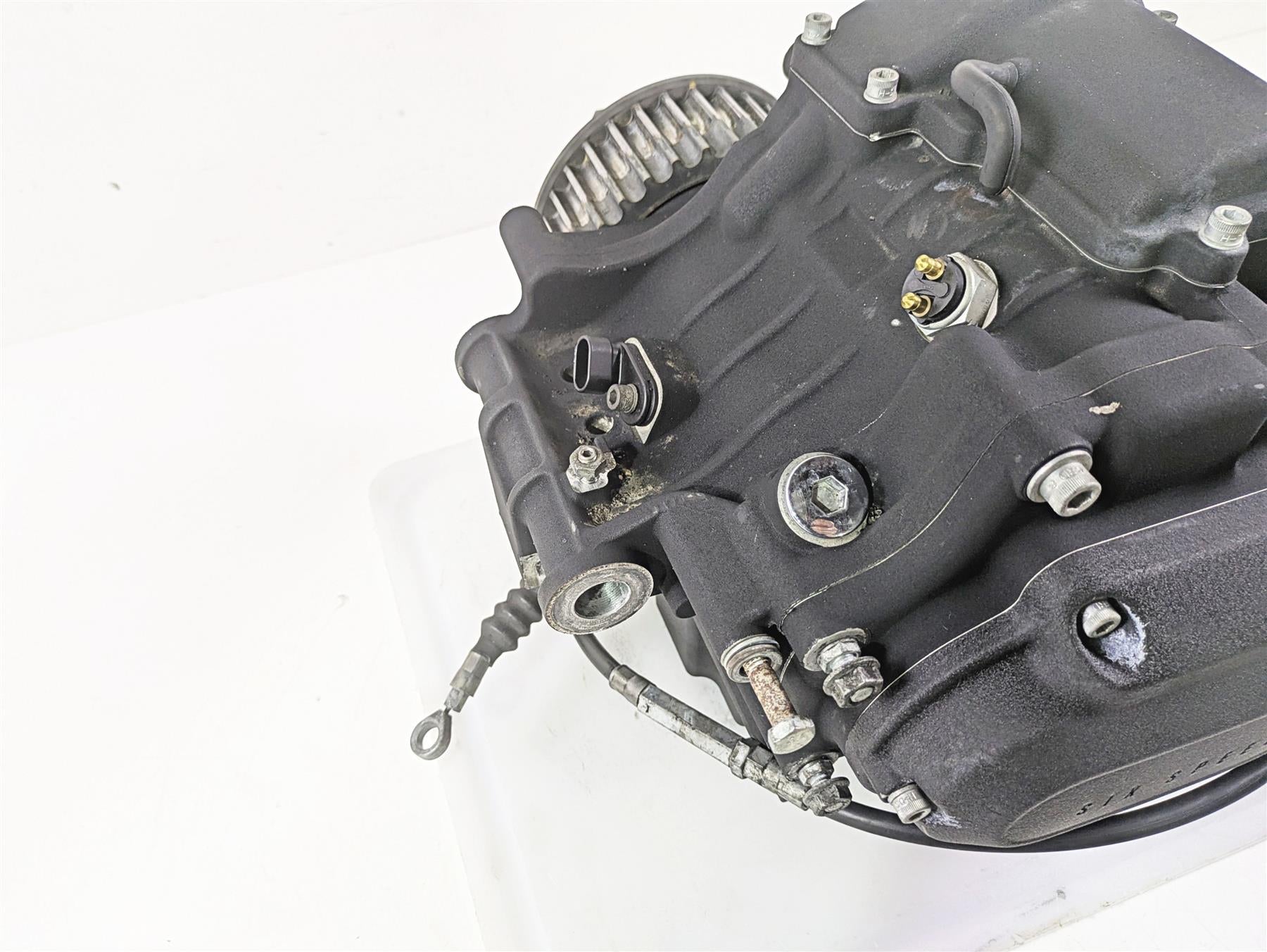 2010 Harley Dyna FXDB Street Bob 6-Speed Transmission Grear Box 33083-10A {{ shop.shopifyCountryName }} - Mototech271