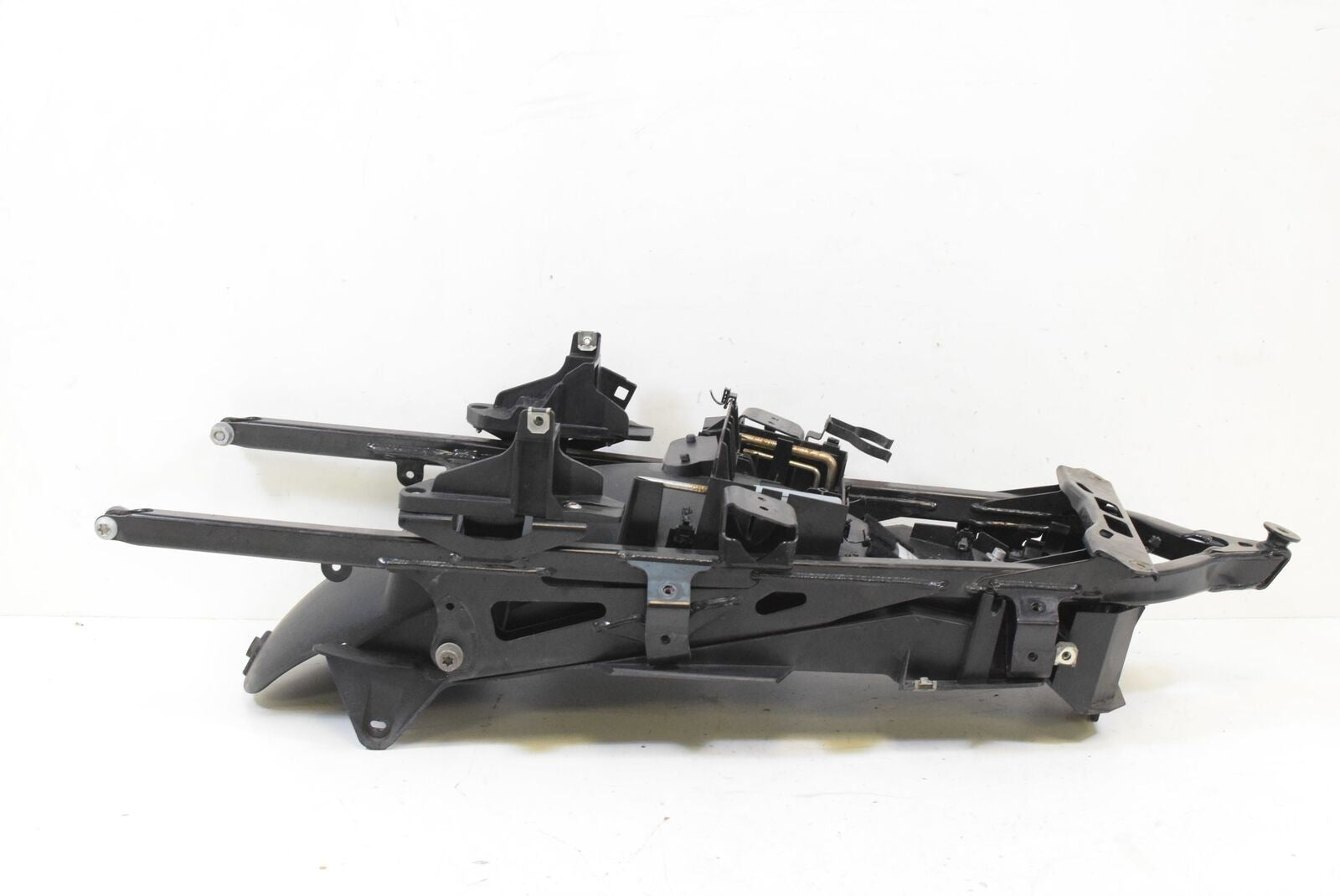 2007 BMW K1200 GT K44 Subframe Sub Frame Inner Fender 46517700688 {{ shop.shopifyCountryName }} - Mototech271