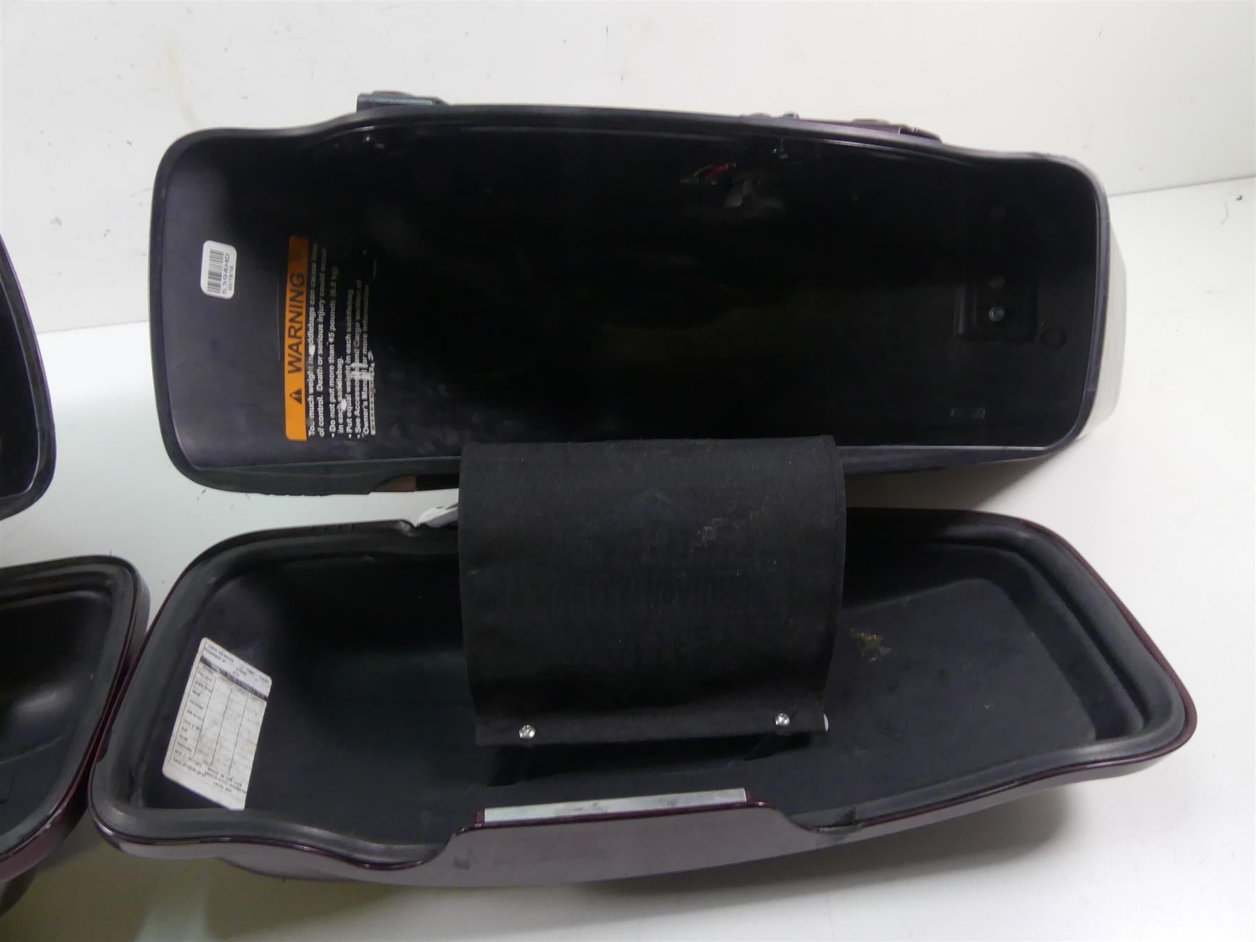 2015 Harley FLD Dyna Switchback Left Right Saddle Bag Saddlebag Set 90200019BDK {{ shop.shopifyCountryName }} - Mototech271