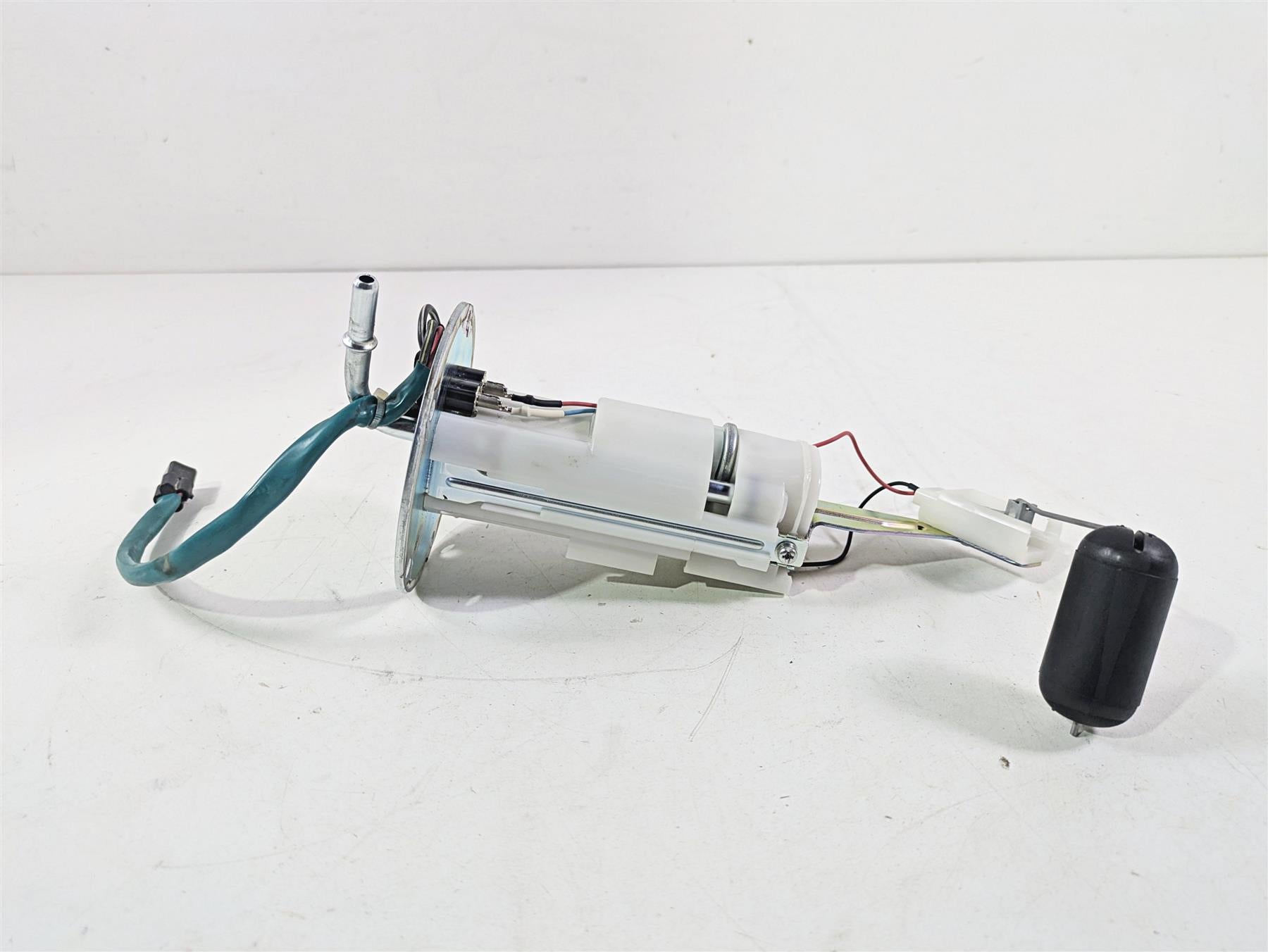 2024 Kawasaki ZX6R ZX636 Ninja Fuel Gas Petrol Pump - Tested 49040-0779 {{ shop.shopifyCountryName }} - Mototech271