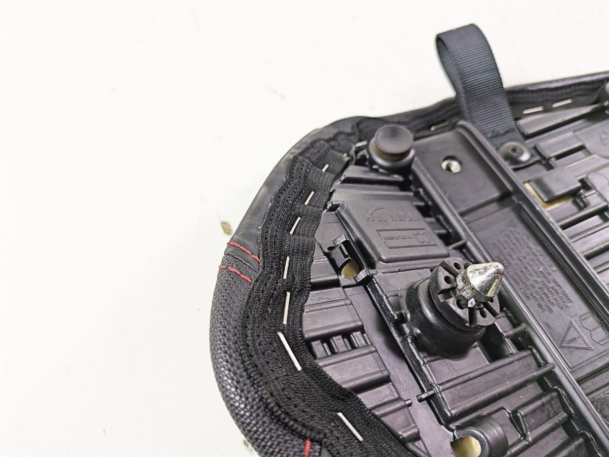 2019 Triumph Speed Triple RS 1050 Rear Passenger Seat Saddle T2307339 {{ shop.shopifyCountryName }} - Mototech271