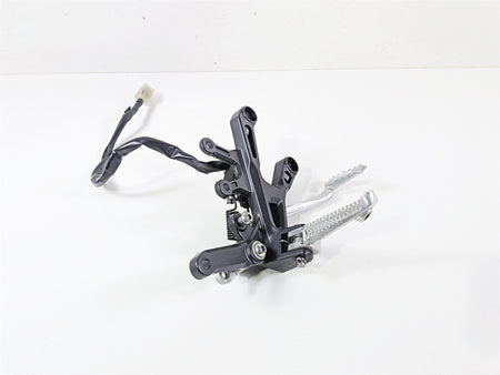 2023 Yamaha MT10 MTN1000 Right Front Footpeg & Brake Pedal B67-27443-10-00 {{ shop.shopifyCountryName }} - Mototech271