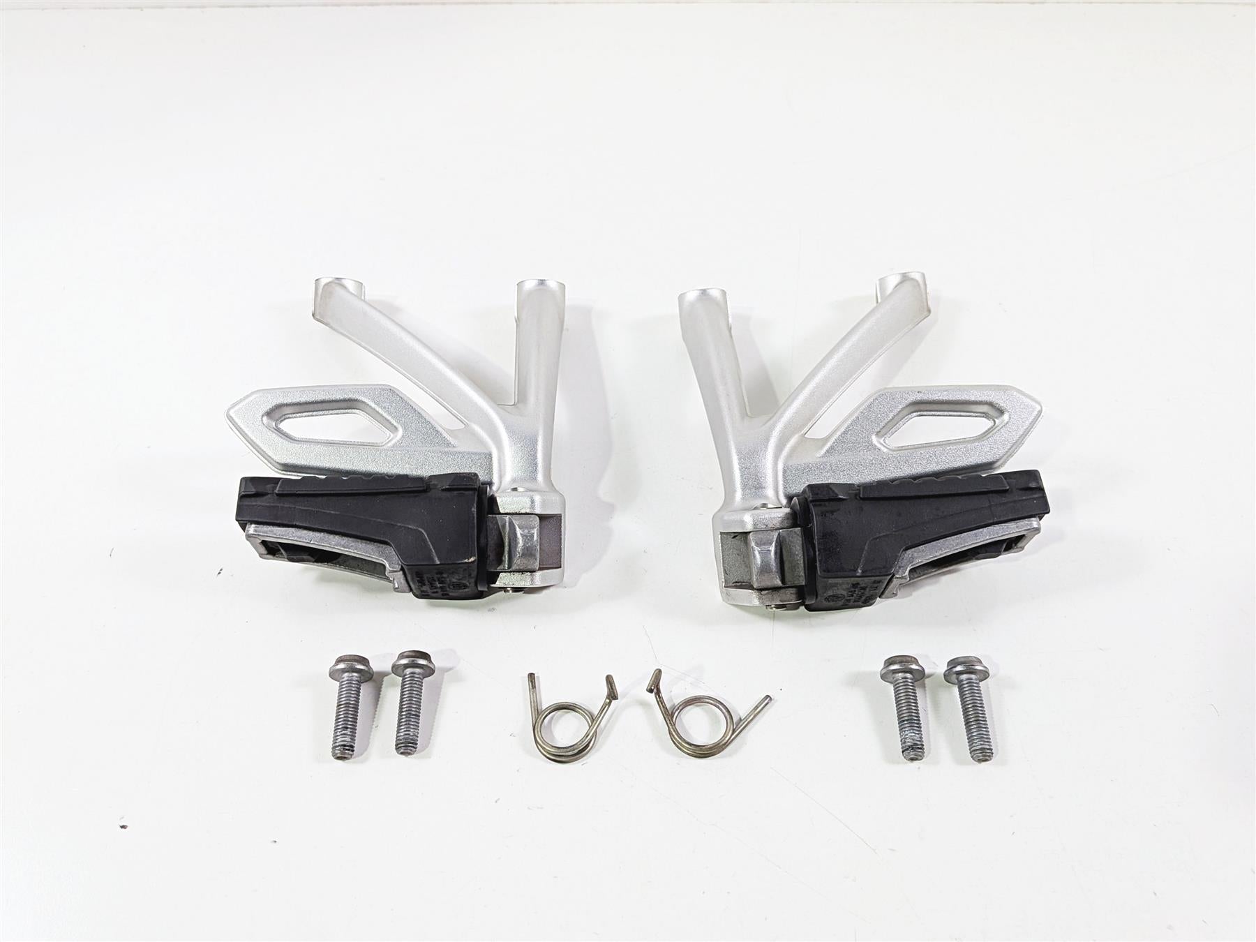 2021 BMW R1250GS K51 Adventure Rear Passenger Foot Peg Rest Set 46718526741-Mototech271