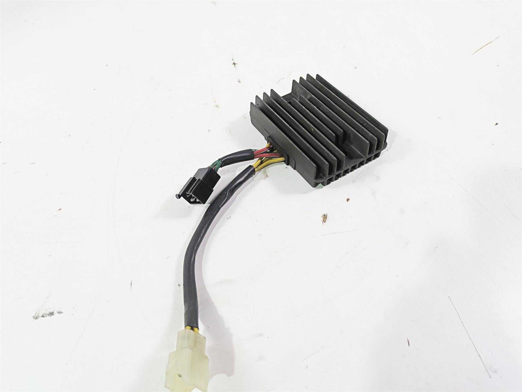 2012 Ducati Streetfighter 848 Rectifier Voltage Regulator 54040191A SH579EA {{ shop.shopifyCountryName }} - Mototech271
