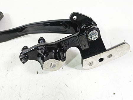 2019 Harley FLHCS Softail Heritage Front Right Floorboard + Brake Pedal 50600206 {{ shop.shopifyCountryName }} - Mototech271