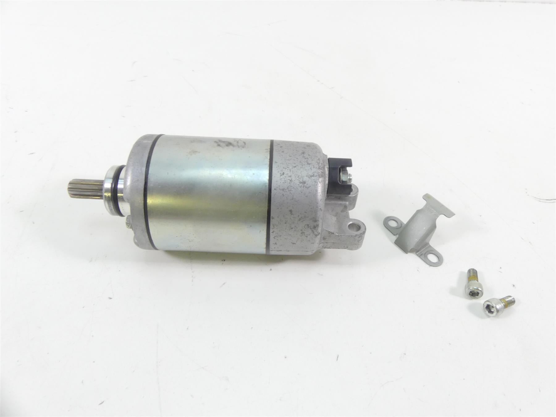 2015 Yamaha MT09 FZ09 Engine Starter Motor - Tested 1RC-81890-00-00 {{ shop.shopifyCountryName }} - Mototech271