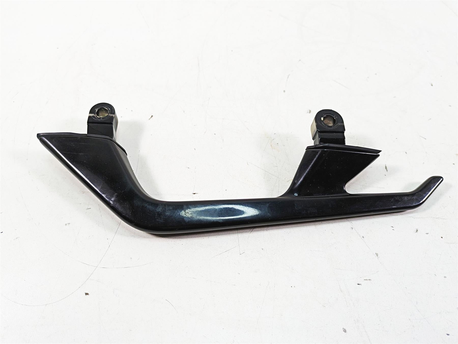 2002 Yamaha FZ1 FZS1000 Fazer Rear Left Passenger Grab Handle 5LV-2474A-00 {{ shop.shopifyCountryName }} - Mototech271