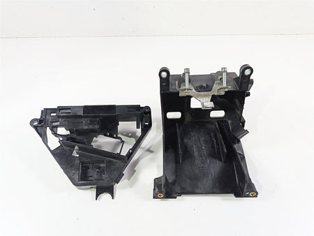 2020 Harley Touring FLTRK Road Glide Battery Electrical Tray -Read 69200175 {{ shop.shopifyCountryName }} - Mototech271