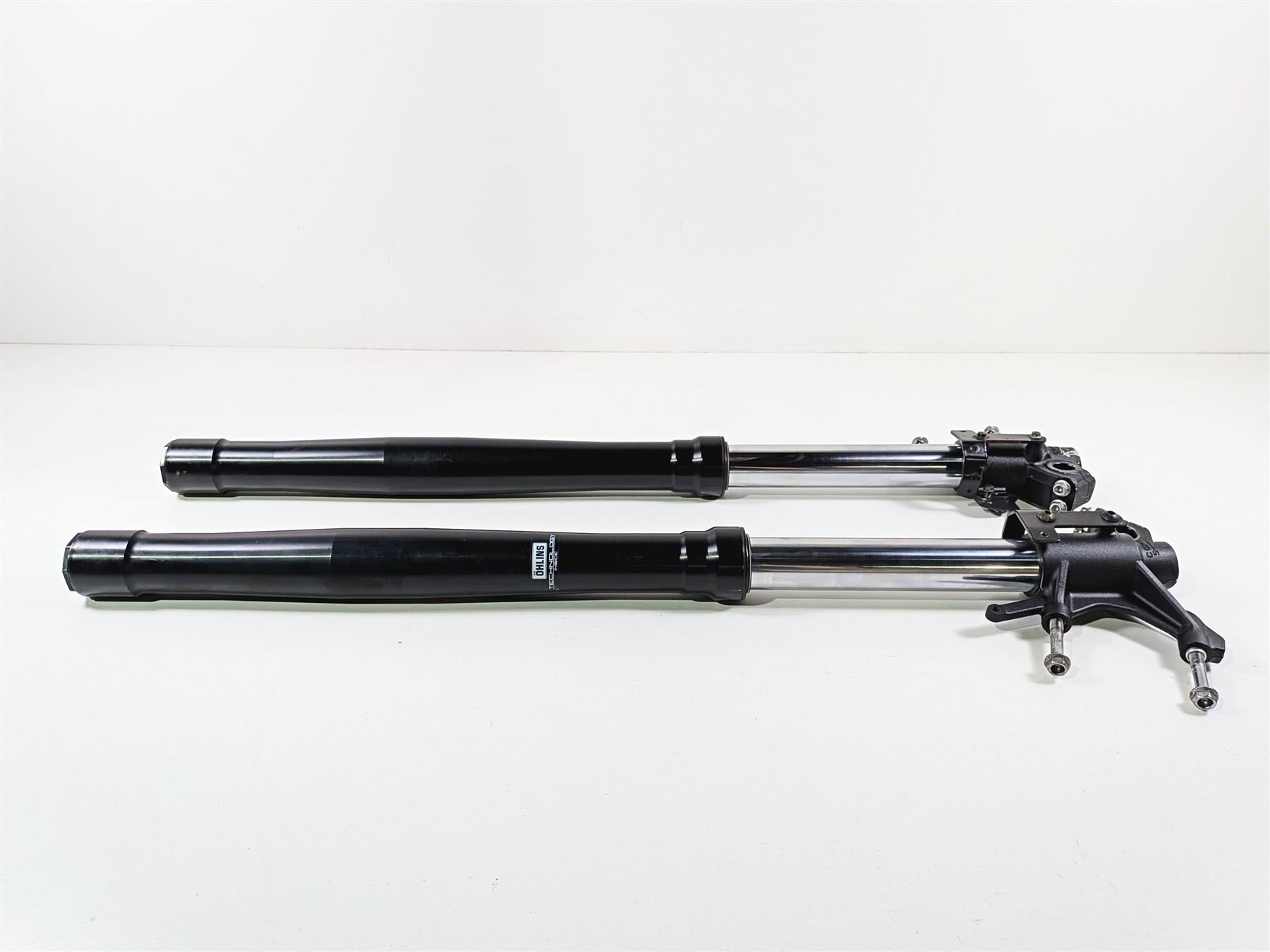 2017 Honda CRF1000 Africa Twin Front Fork & Ohlins Cartridge FKA 110 08434-xx-Mototech271