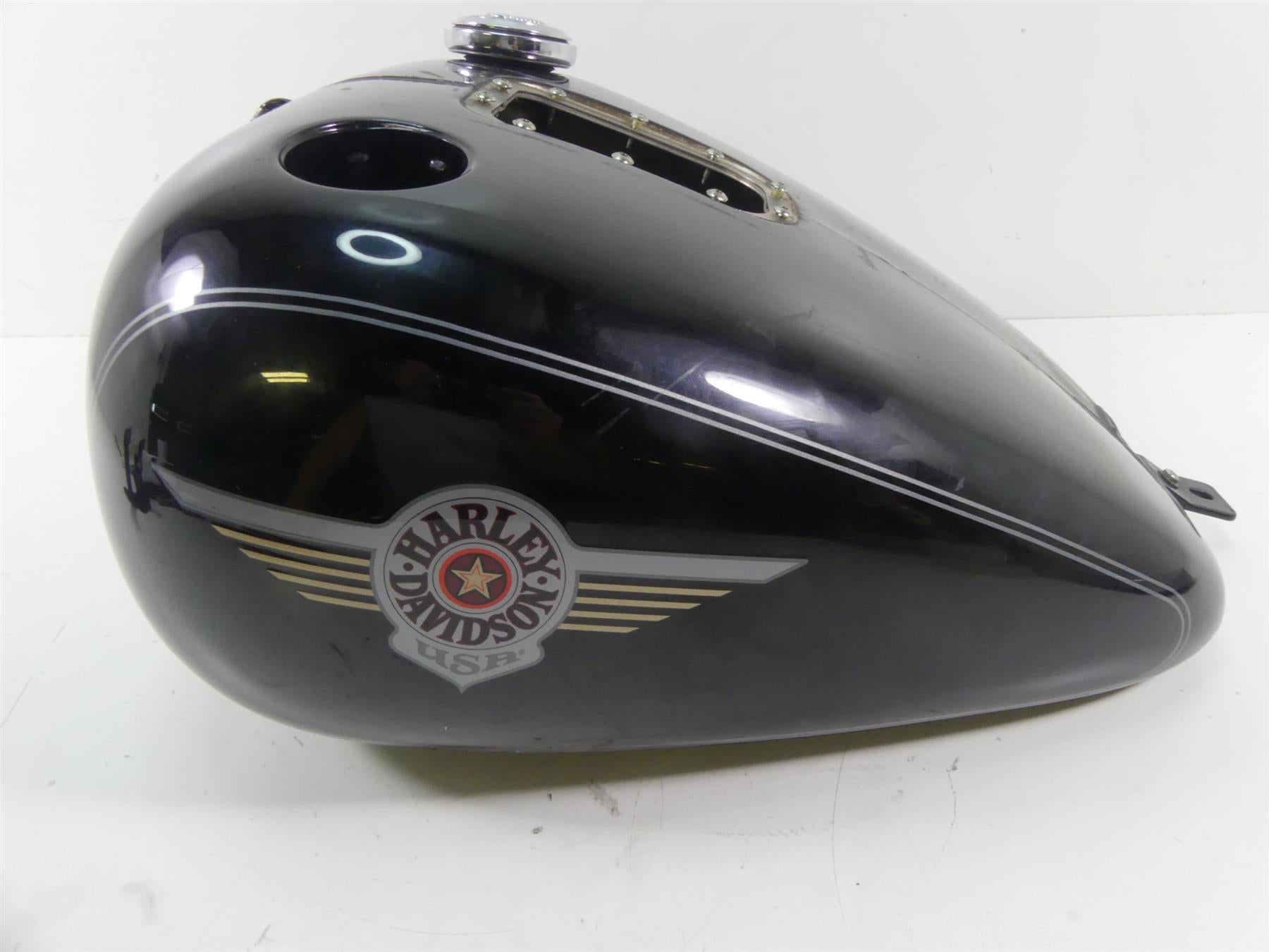 2004 Harley Softail FLSTFI Fat Boy Fuel Gas Petrol Tank Reservoir -Dent 61625-01 {{ shop.shopifyCountryName }} - Mototech271