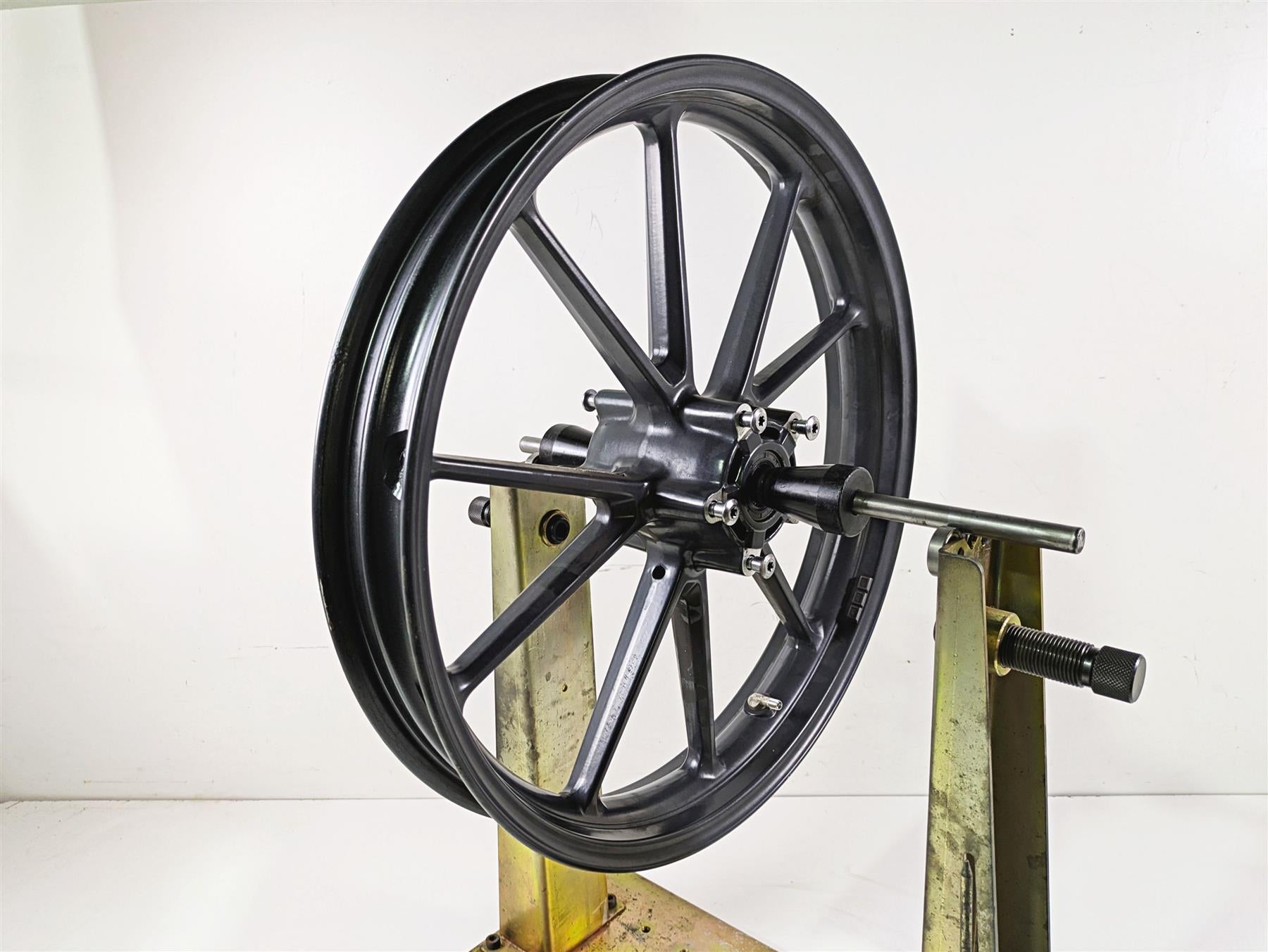 2013 Triumph Tiger 1215 Explorer Straight 19x2.5 Front Wheel Cast Rim T2003211 {{ shop.shopifyCountryName }} - Mototech271