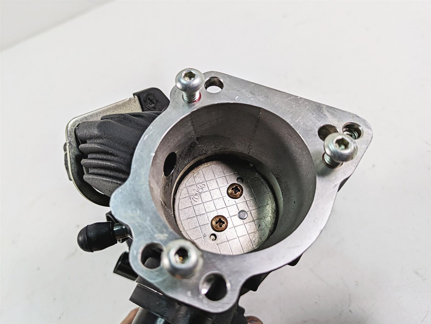 2009 Harley Dyna FXDFSE CVO Fat Bob Throttle Body Fuel Injection 27708-06B {{ shop.shopifyCountryName }} - Mototech271