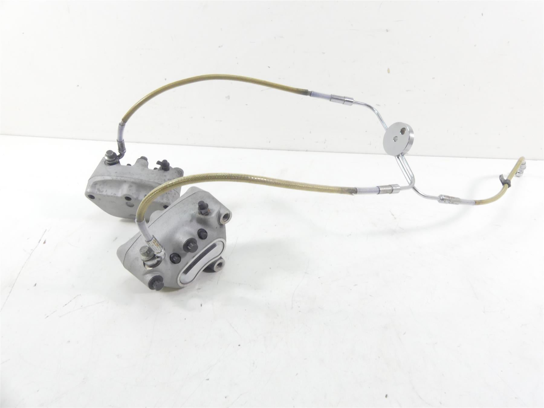 2000 Harley Dyna FXR4 CVO Super Glide Front Brake Caliper & Lines Set 44382-99 {{ shop.shopifyCountryName }} - Mototech271