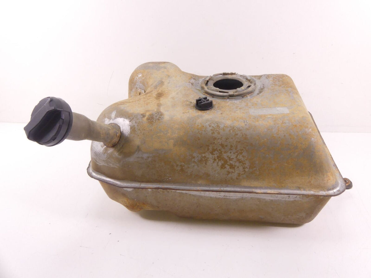 2014 Can-Am Maverick 1000R STD Fuel Gas Petrol Tank 709000467 709000753 {{ shop.shopifyCountryName }} - Mototech271