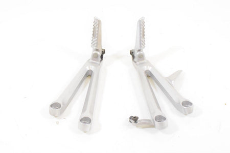 2004 Honda CBR1000RR CBR1000 RR Rear Passenger Footpeg Foot Peg Rest 50760-MEL-0 {{ shop.shopifyCountryName }} - Mototech271