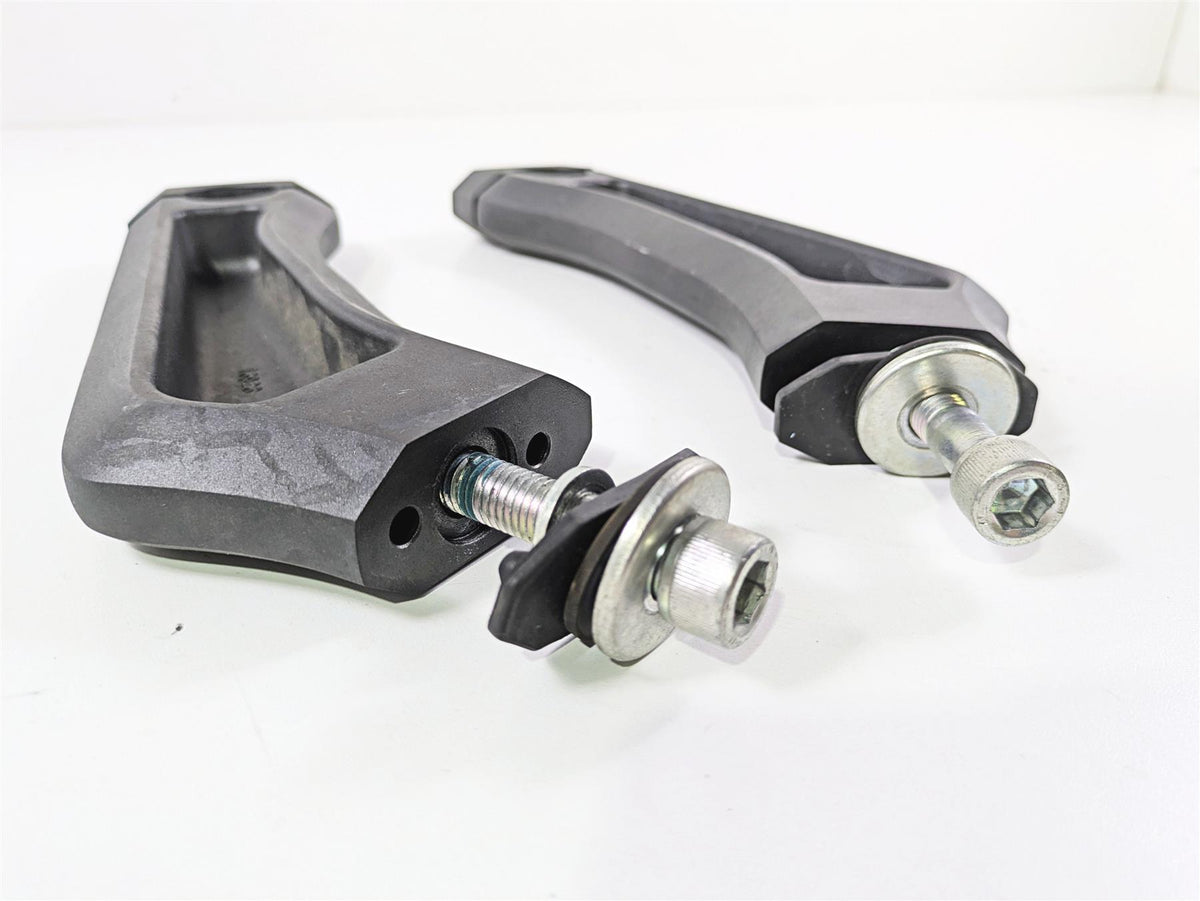 2019 Suzuki M109R VZR1800 Boulevard Handlebar Holder Risers 9" 56224-48G30 {{ shop.shopifyCountryName }} - Mototech271