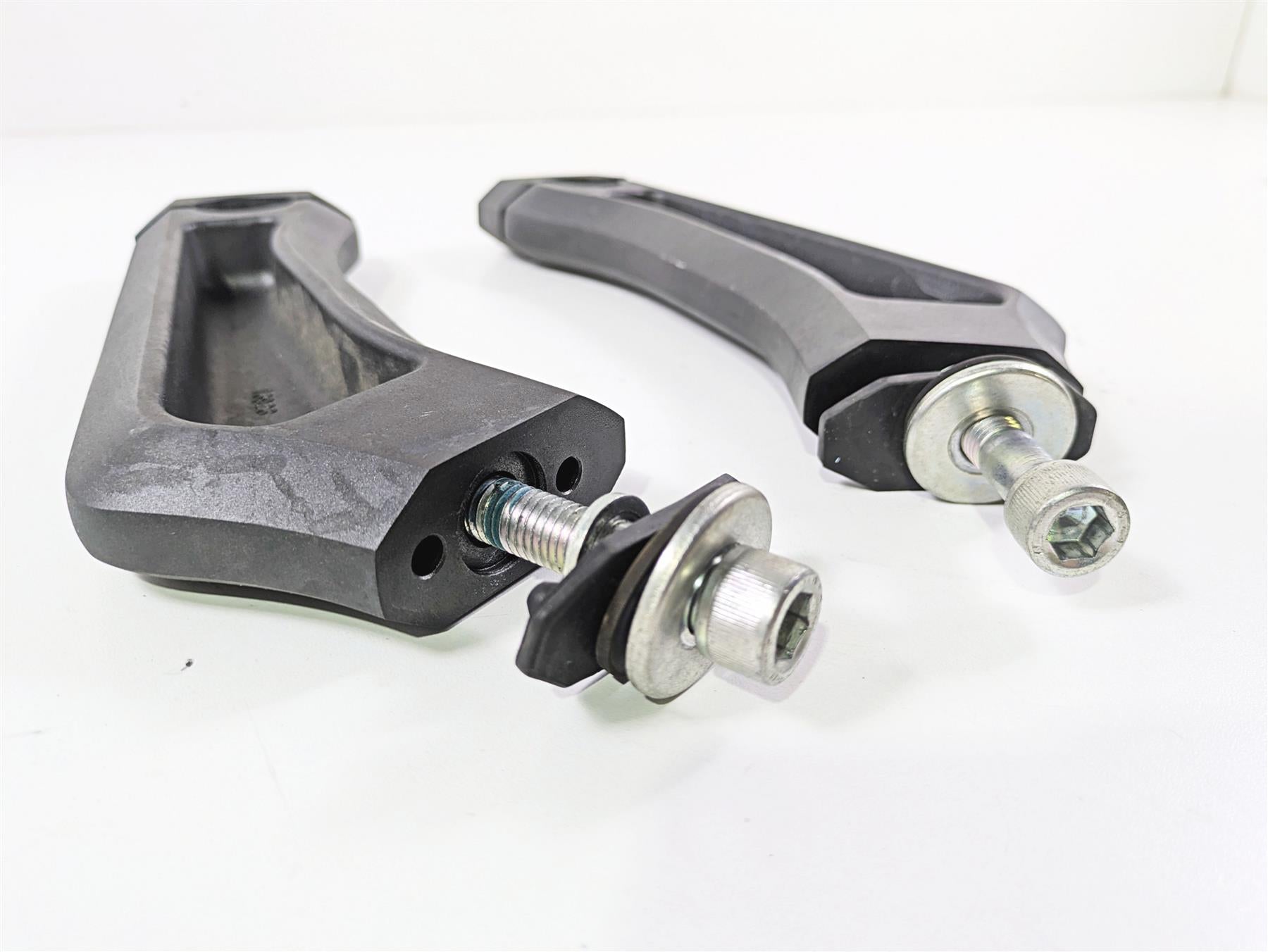 2019 Suzuki M109R VZR1800 Boulevard Handlebar Holder Risers 9" 56224-48G30 {{ shop.shopifyCountryName }} - Mototech271