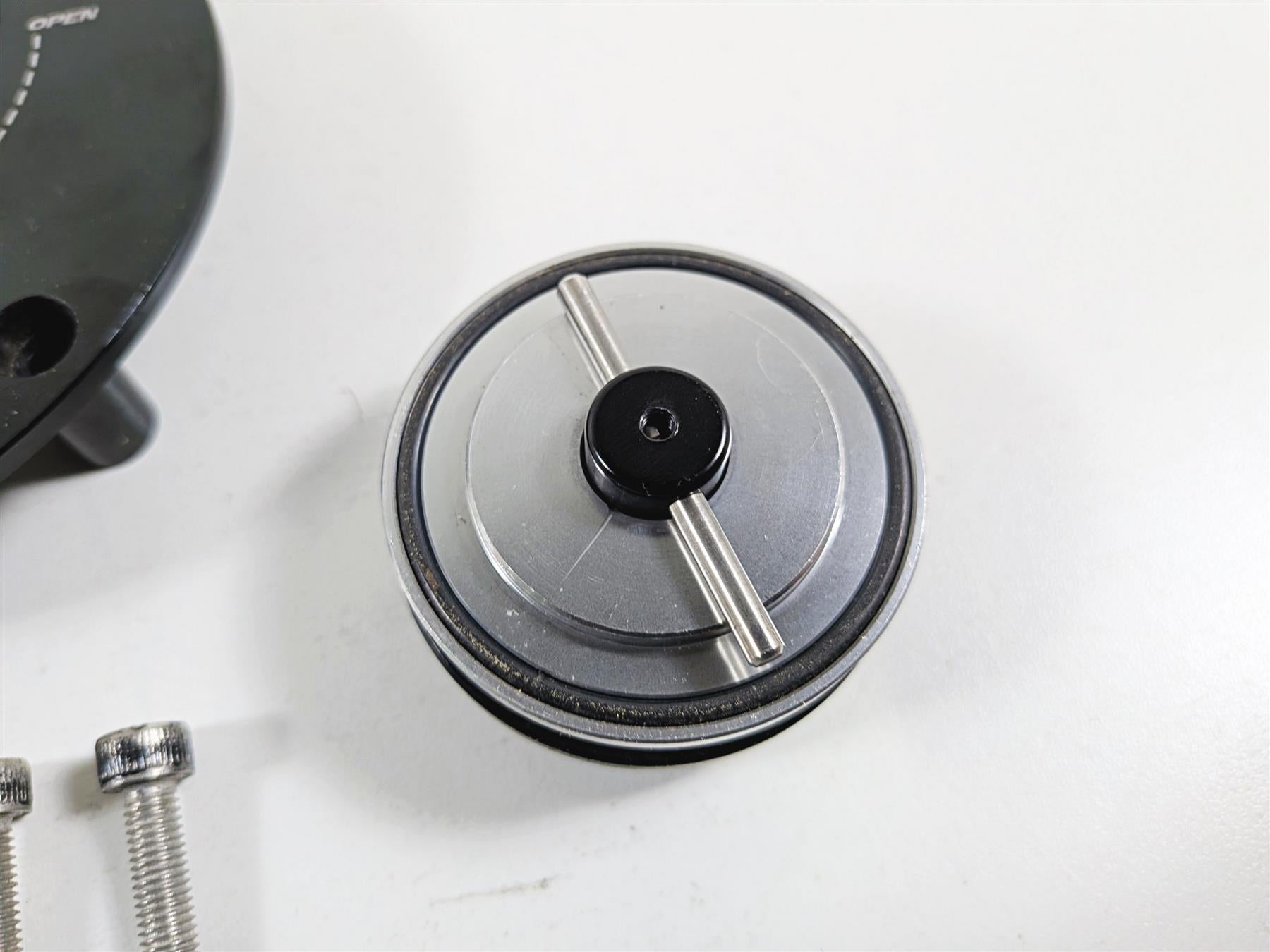 2016 Yamaha YZF R1 RN32 Quick Fuel Gas Petrol Cap Aftermarket {{ shop.shopifyCountryName }} - Mototech271