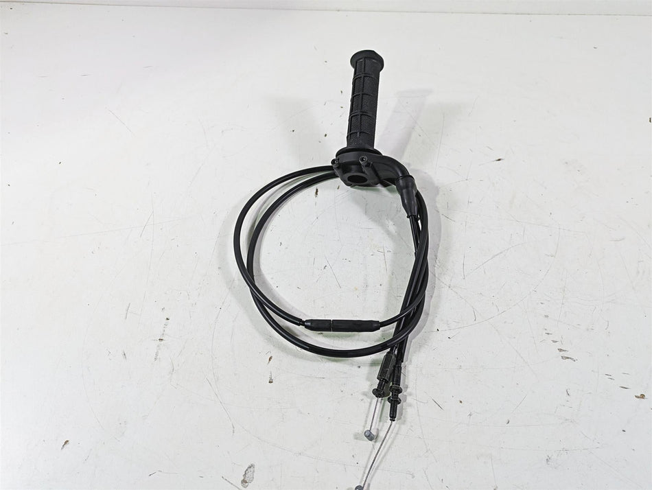 2021 Yamaha Tenere 700 XTZ7 Throttle Grip & Cable Set BEH-F6240-00-00 {{ shop.shopifyCountryName }} - Mototech271