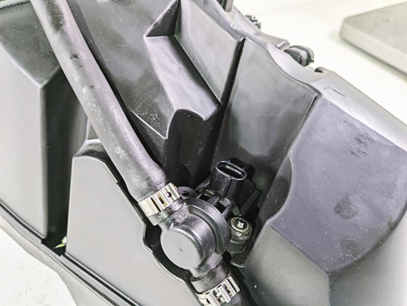 2017 Ducati Monster 1200 S Throttle Body Airbox & Wiring 28240991A {{ shop.shopifyCountryName }} - Mototech271