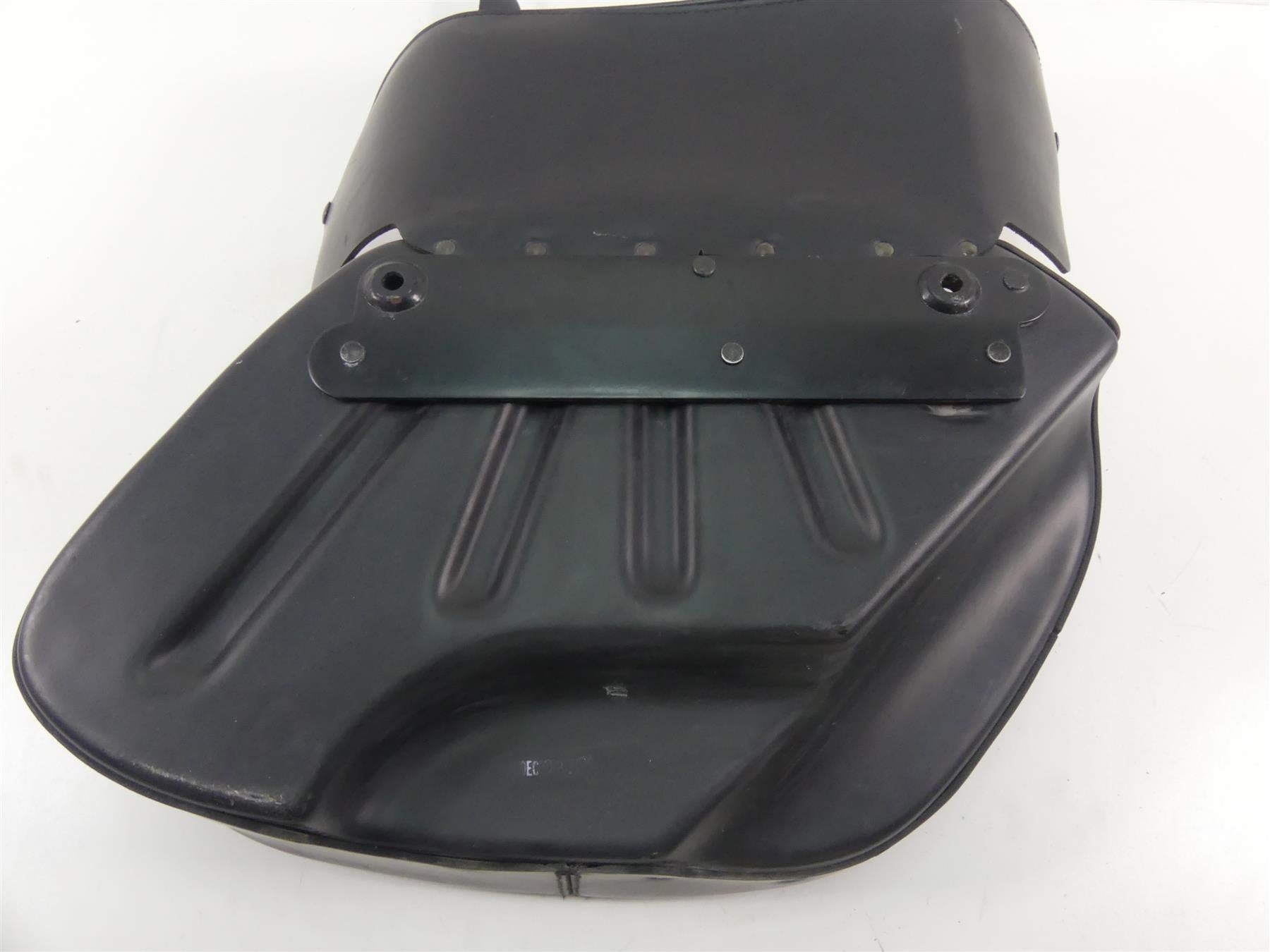 2010 Harley FXDF Dyna Fat Bob Left Leather HD Saddle Bag Saddlebag {{ shop.shopifyCountryName }} - Mototech271