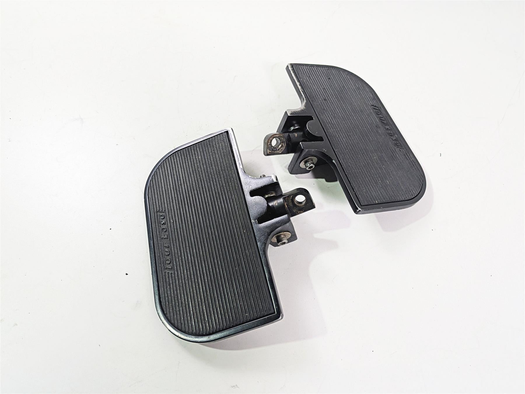 2009 Harley FXDC Dyna Super Glide CCE Tour Ease Front Floor Board Set 651808 {{ shop.shopifyCountryName }} - Mototech271