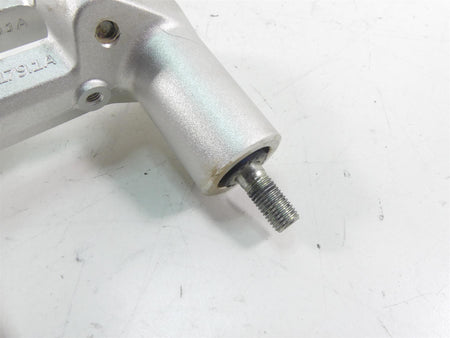 2020 Ducati Multistrada 1260 Enduro Handlebar Holder Riser Clamp 36011792AA {{ shop.shopifyCountryName }} - Mototech271