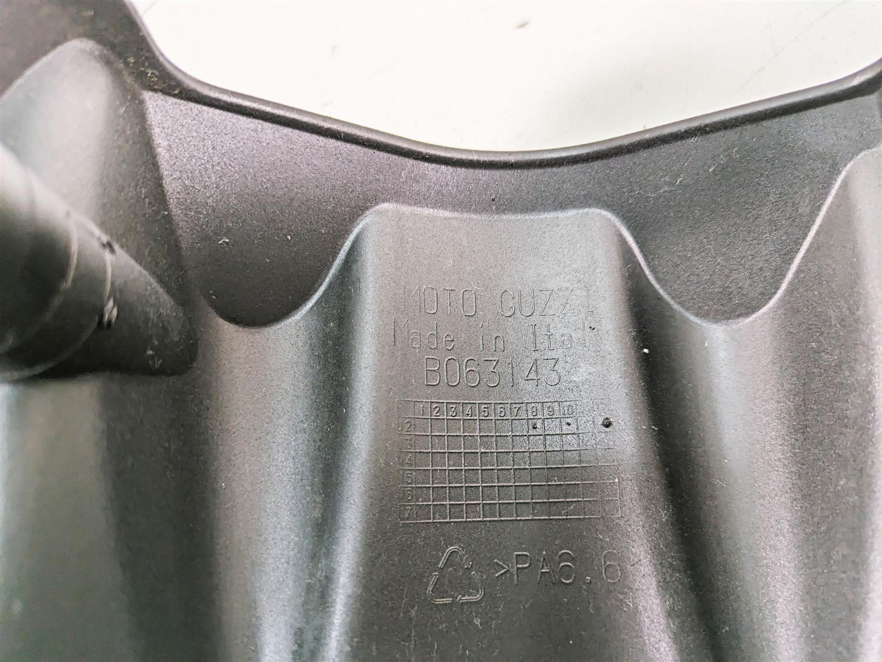2014 Moto Guzzi California 1400 T Engine Motor Cover Cowl Set B063306 B063143 {{ shop.shopifyCountryName }} - Mototech271