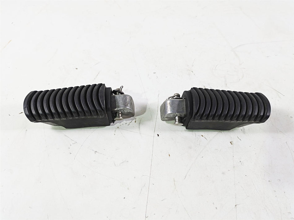 2017 BMW F800GS Adv K75 Passenger Footpeg Foot Peg Set 46717664225 {{ shop.shopifyCountryName }} - Mototech271