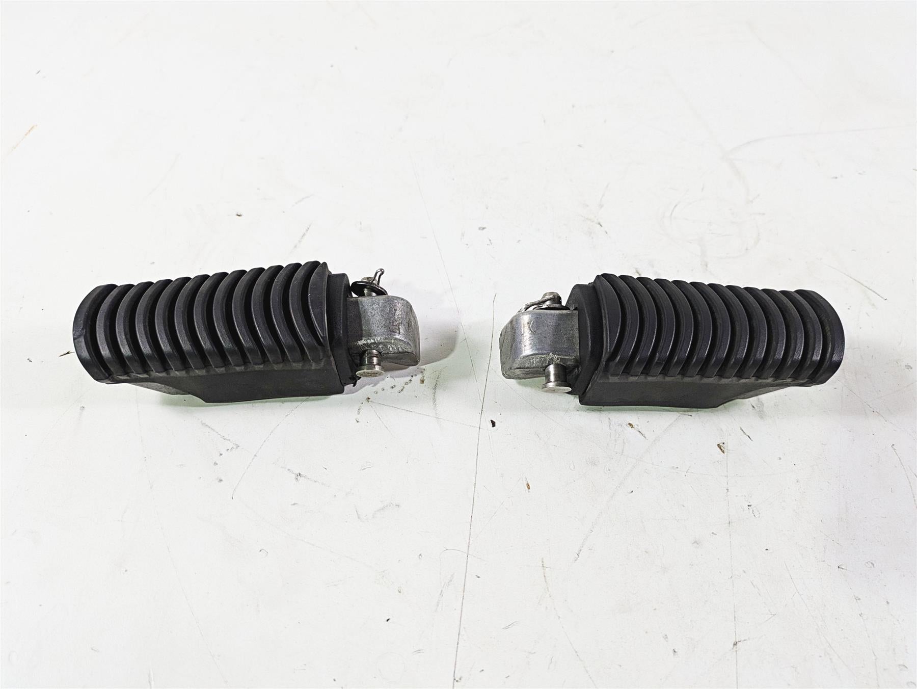 2017 BMW F800GS Adv K75 Passenger Footpeg Foot Peg Set 46717664225 | Mototech271