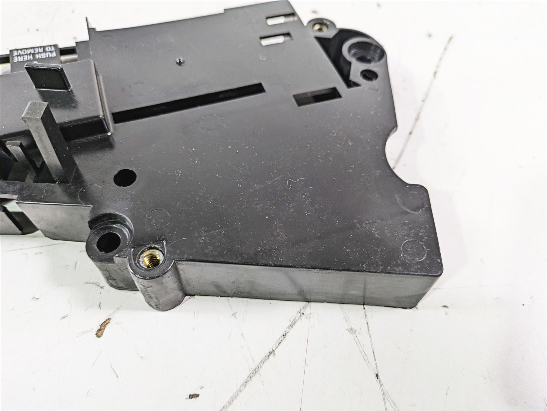 2003 Harley Touring FLHTCUI E-Glide 100th Ecm Electric Plastic Holder 70348-02 {{ shop.shopifyCountryName }} - Mototech271