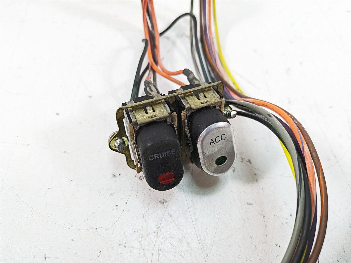 2008 Harley FLHTCU Electra Glide Auxiliary Cruise Spot Switch Set 70271-98 {{ shop.shopifyCountryName }} - Mototech271