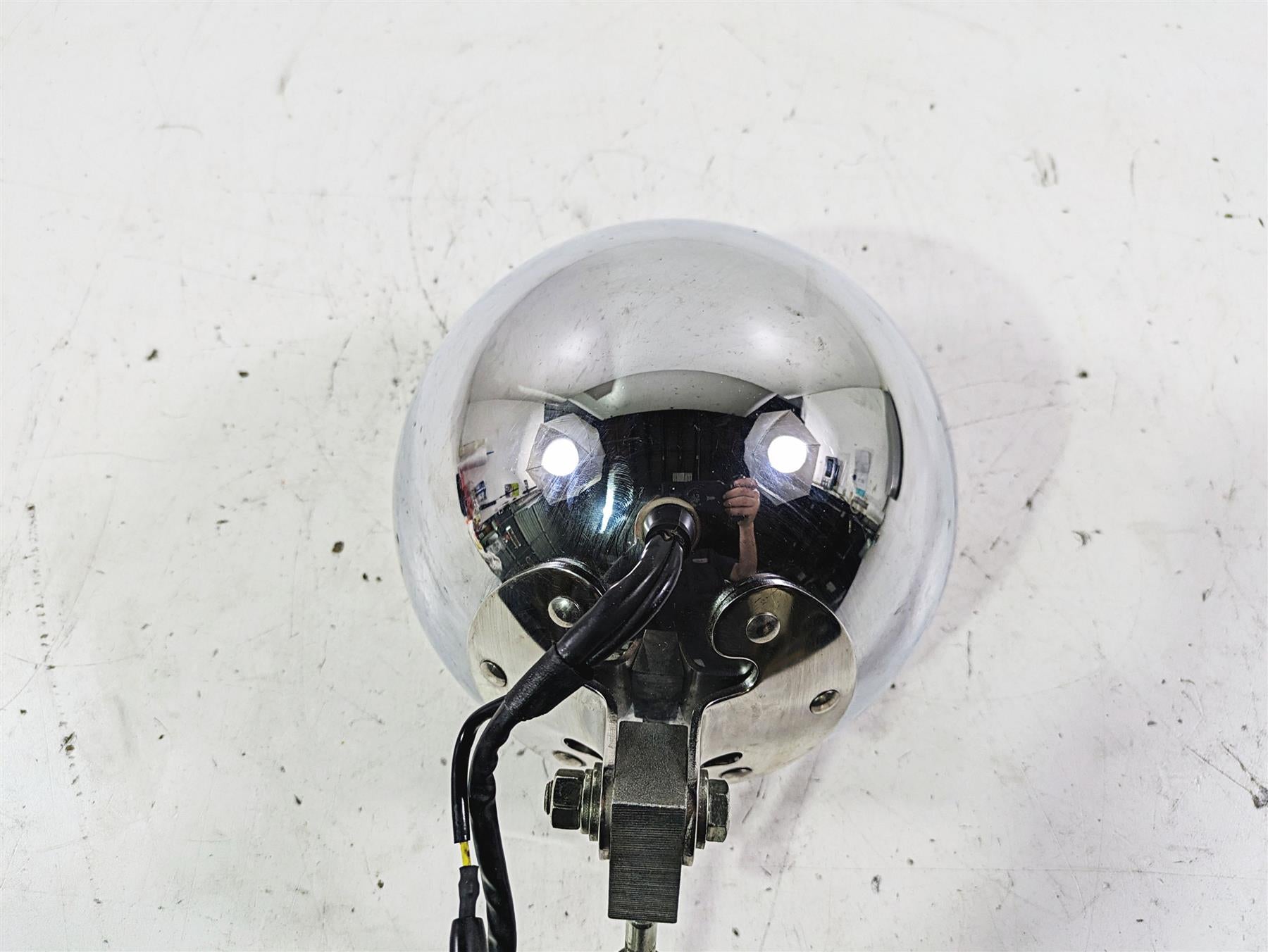 2005 Harley Softail FLSTFSE CVO Fat Boy Headlight Lamp & Bracket -Read 67903-00A {{ shop.shopifyCountryName }} - Mototech271