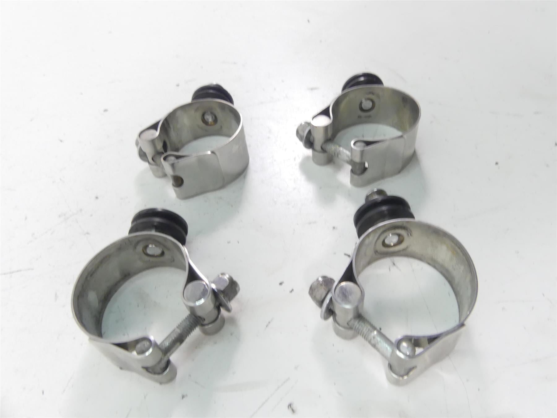 2004 Harley Softail FXSTD SE CVO Deuce 41mm Windshield Quickrelease Mount Clamp {{ shop.shopifyCountryName }} - Mototech271