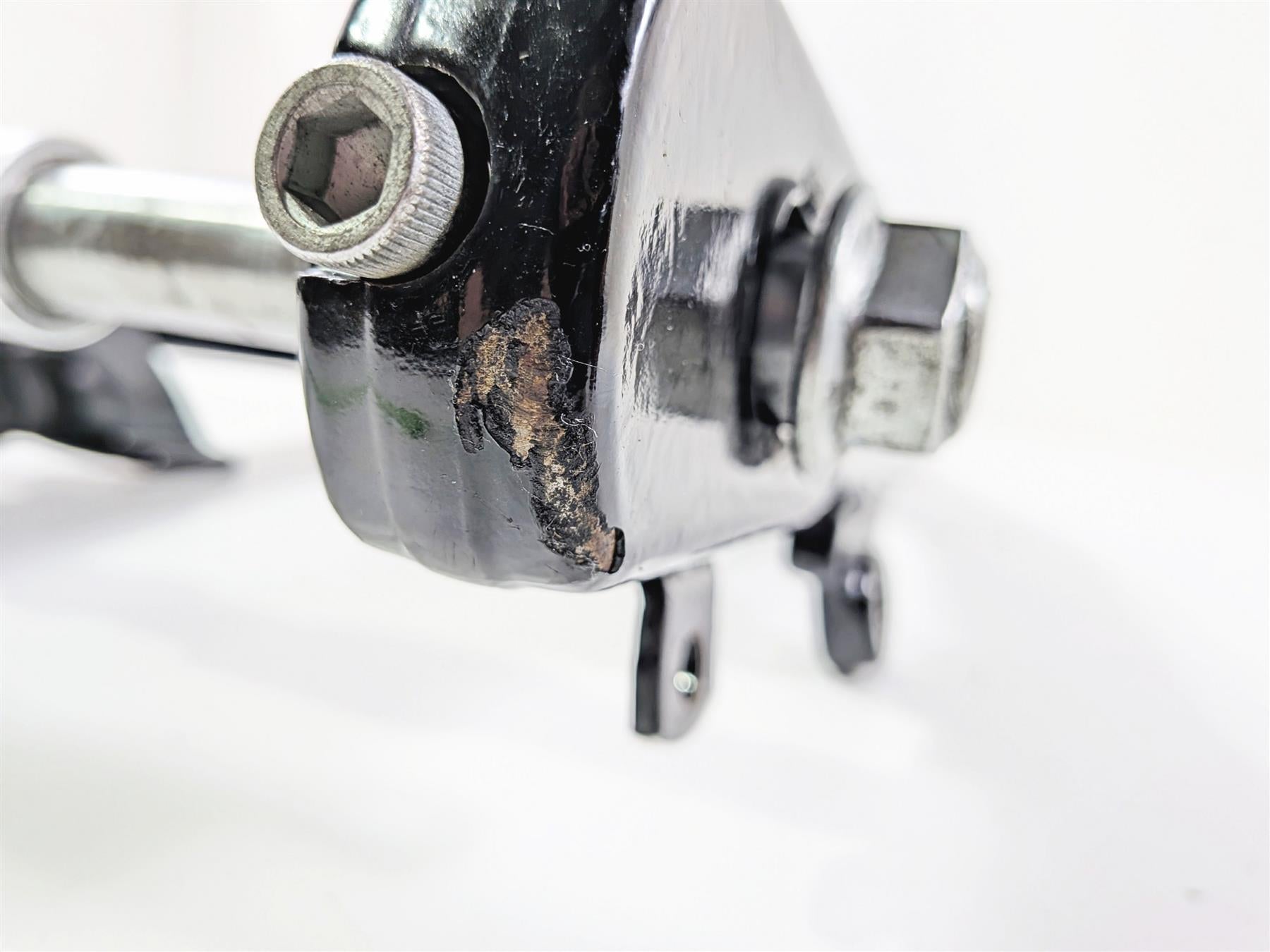 2006 Harley Davidson Dyna FXDBI Street Bob Rear Swingarm + Axle - Read 47820-06 {{ shop.shopifyCountryName }} - Mototech271