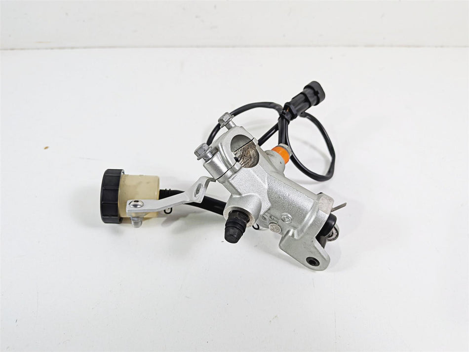 2008 Aprilia RSVR 1000 Factory Clutch Radial Master Cylinder Brembo AP8176193 {{ shop.shopifyCountryName }} - Mototech271