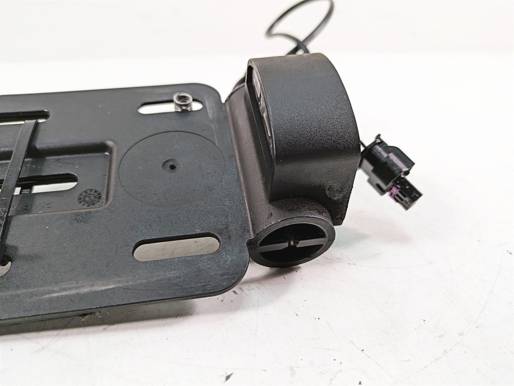 2020 Harley Softail FXBB Street Bob Side License Plate Holder Mount 67900343 {{ shop.shopifyCountryName }} - Mototech271