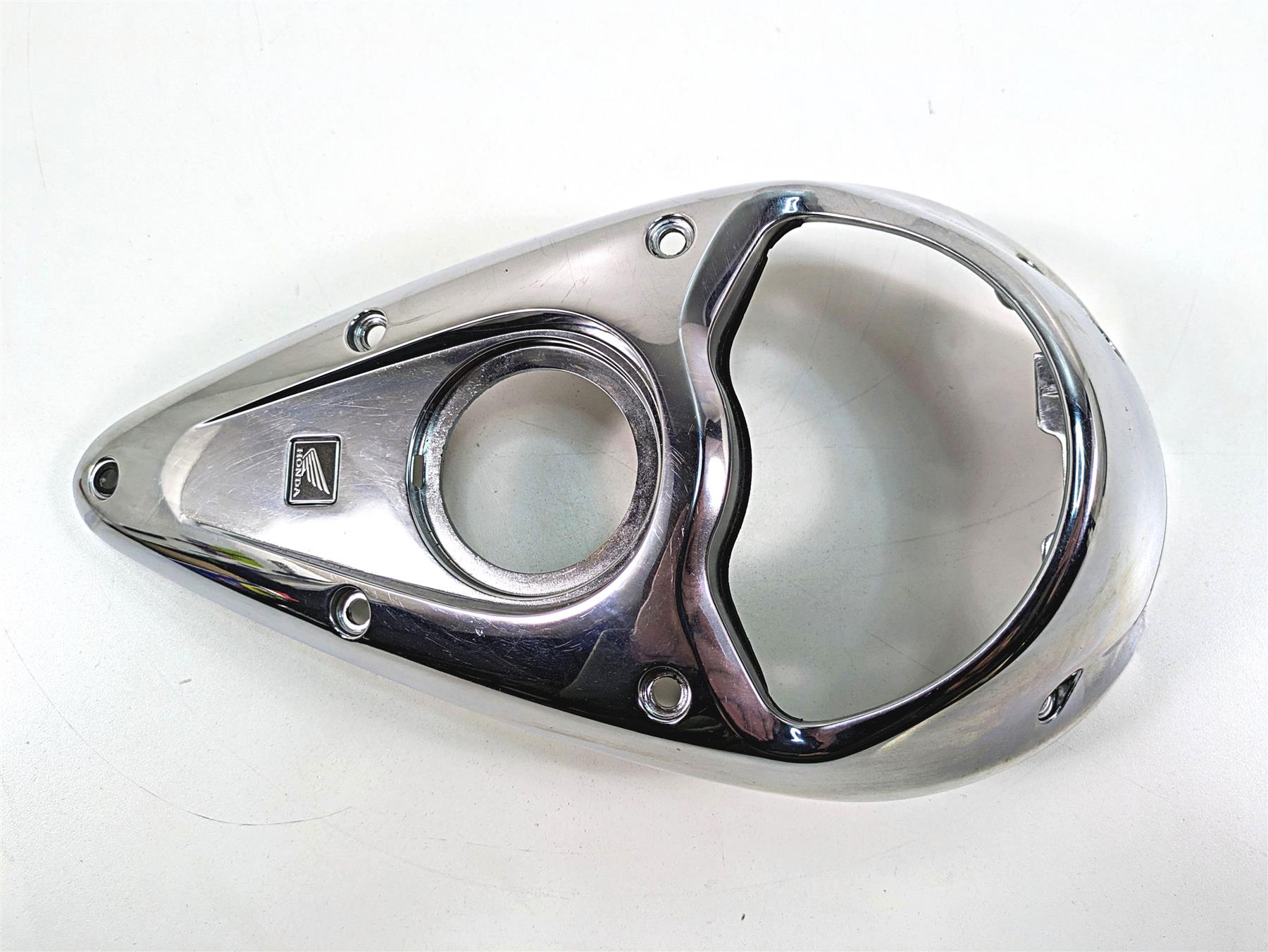 2006 Honda V-Twin VTX1300 R Upper Fuel Tank Dash Speedo Cover 17620-MEA-670ZA | Mototech271