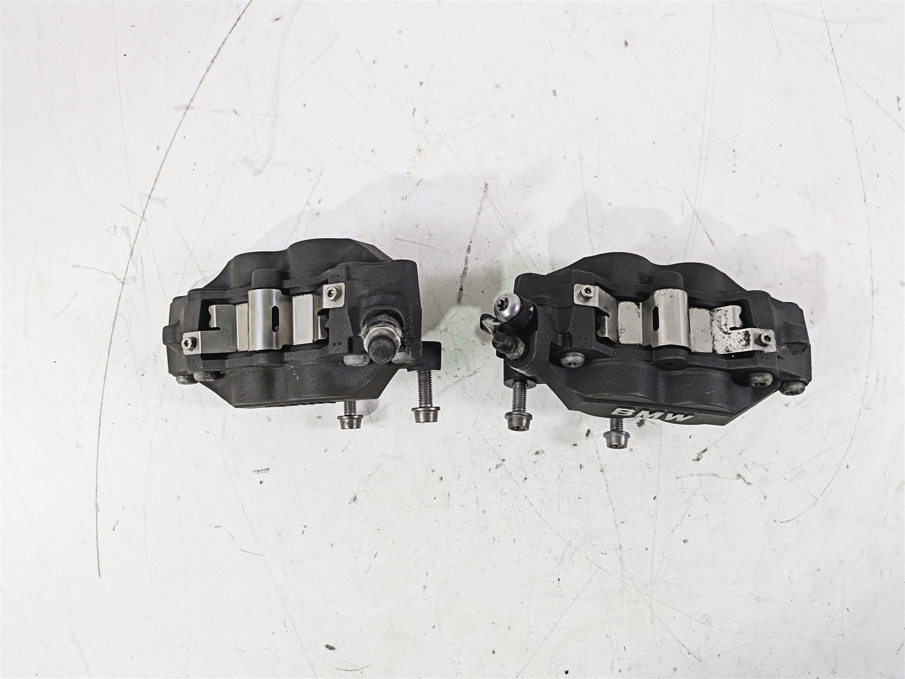 2015 BMW K1600 GT K48 Front Brake Caliper Set Tokico 34117726766 34117728943 {{ shop.shopifyCountryName }} - Mototech271
