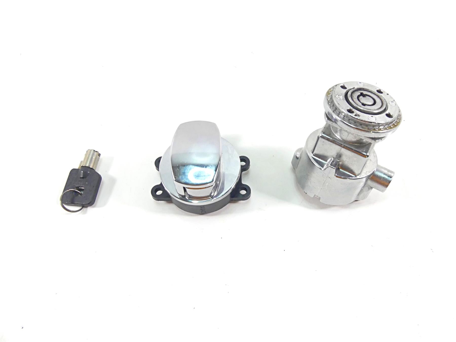 2014 Harley Dyna FXDB Street Bob Ignition Switch Steering Lock Key Set 71430-12