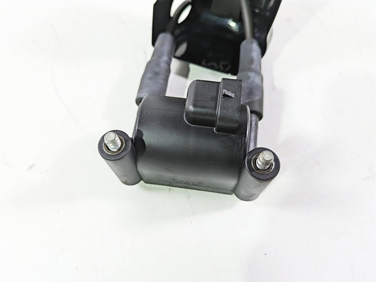 2008 Harley FLSTSB Cross Bones Ignition Coil & Black Cover 31696-07A {{ shop.shopifyCountryName }} - Mototech271