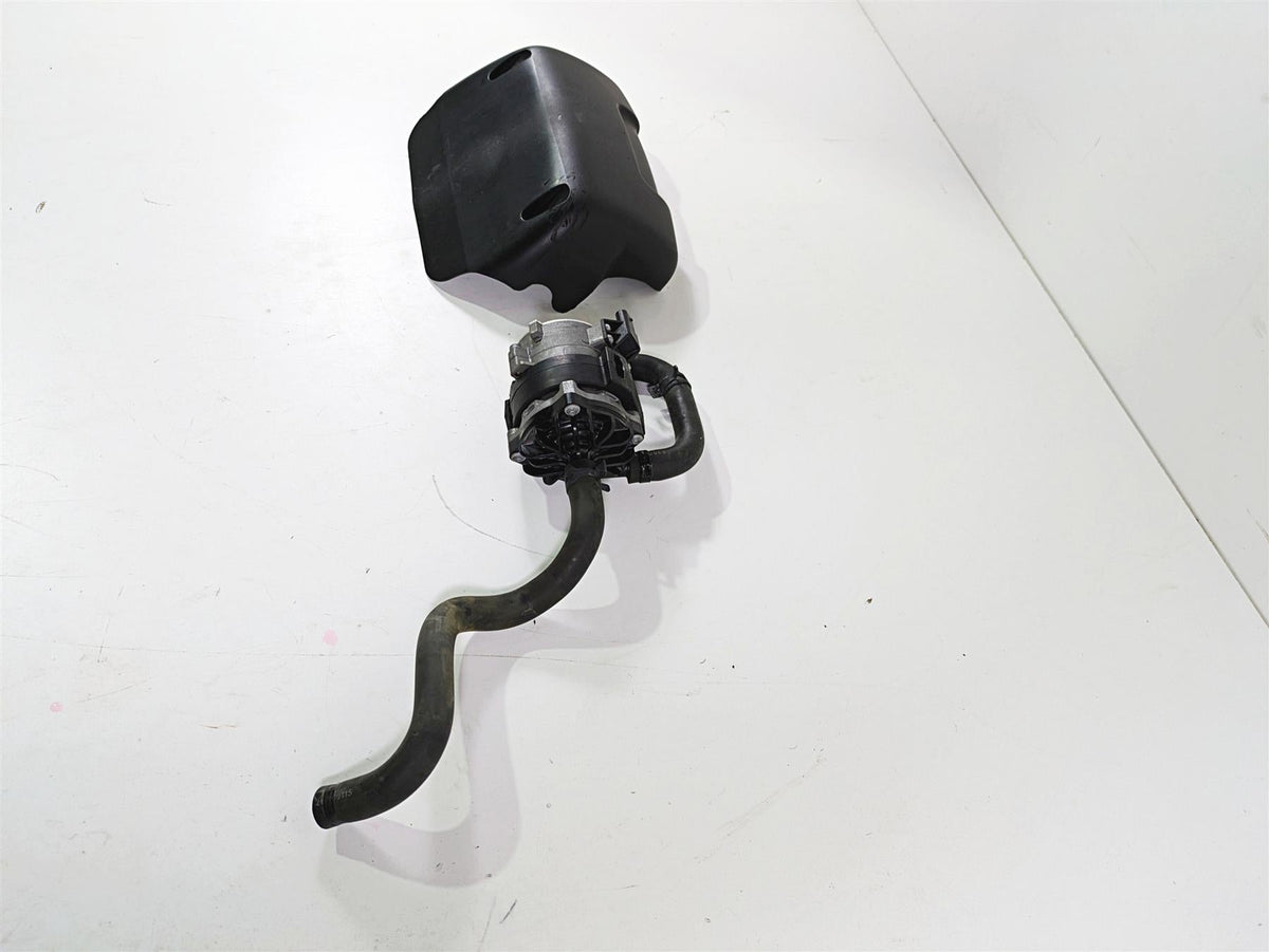 2017 Harley Touring FLHTKSE CVO E-Glide Water Pump + Lines & Cover 26600048A {{ shop.shopifyCountryName }} - Mototech271