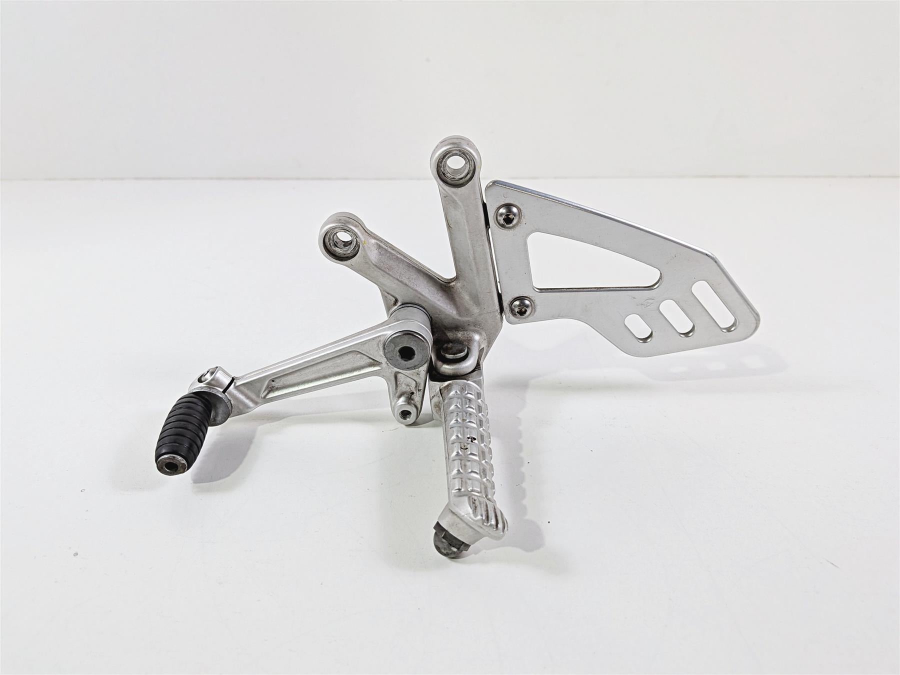 2016 Aprilia RSV 1100 Tuono V4 Factory Front Left Foot Peg & Shifter 897829 {{ shop.shopifyCountryName }} - Mototech271