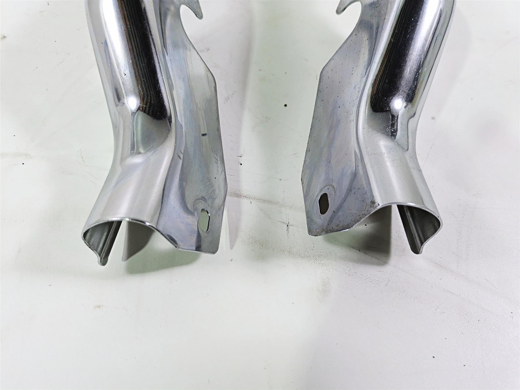 2005 Harley Touring FLHRI Road King Rear Frame Chrome Cover Struts 47502-97 {{ shop.shopifyCountryName }} - Mototech271
