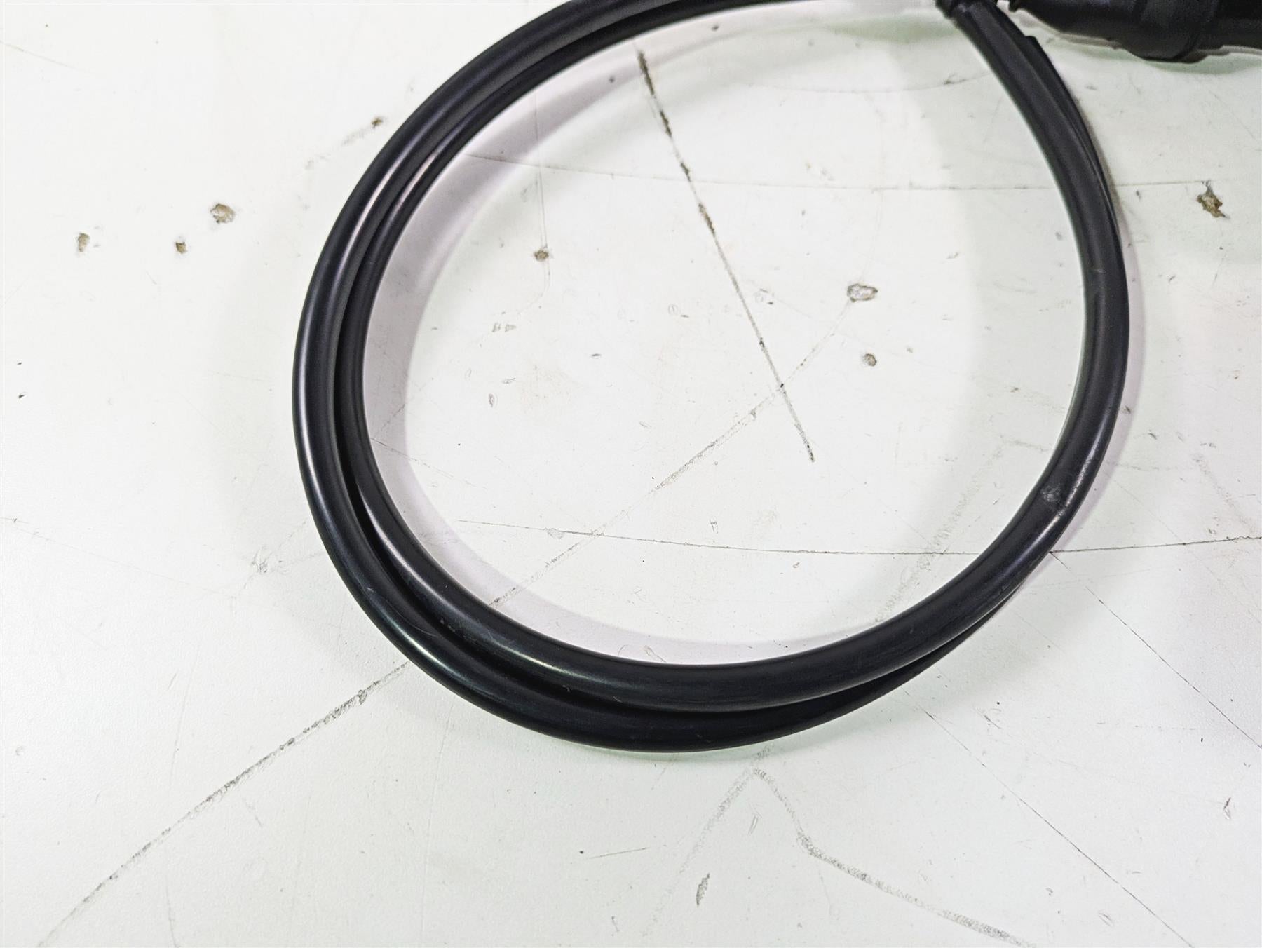 2005 Kawasaki ZX12R Ninja Throttle Grip & Cables Set 32099-1193 {{ shop.shopifyCountryName }} - Mototech271