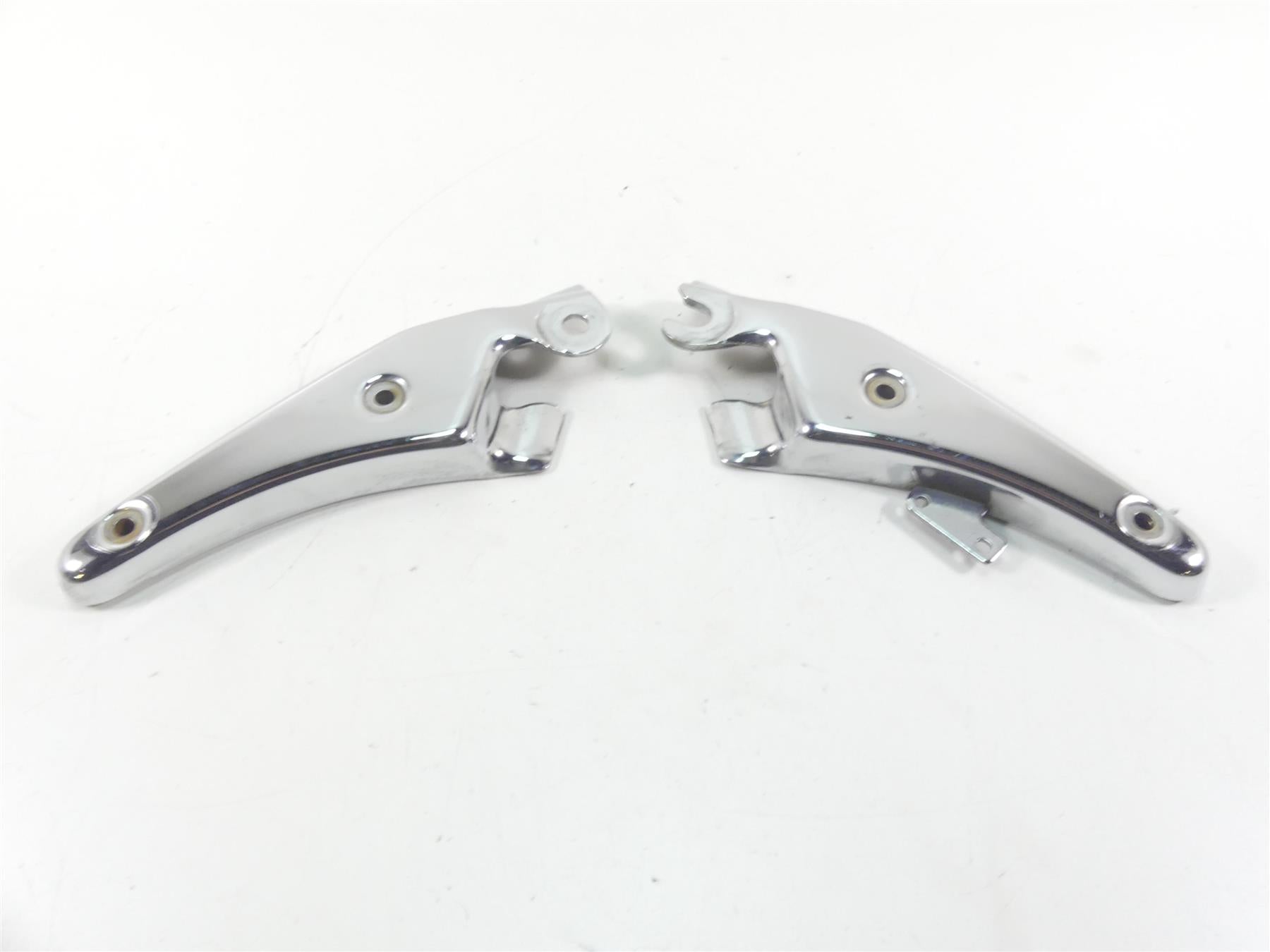 2003 Honda VT750 DC Shadow Spirit Rear Chrome Fender Frame Struts 77330-MCL-000 {{ shop.shopifyCountryName }} - Mototech271