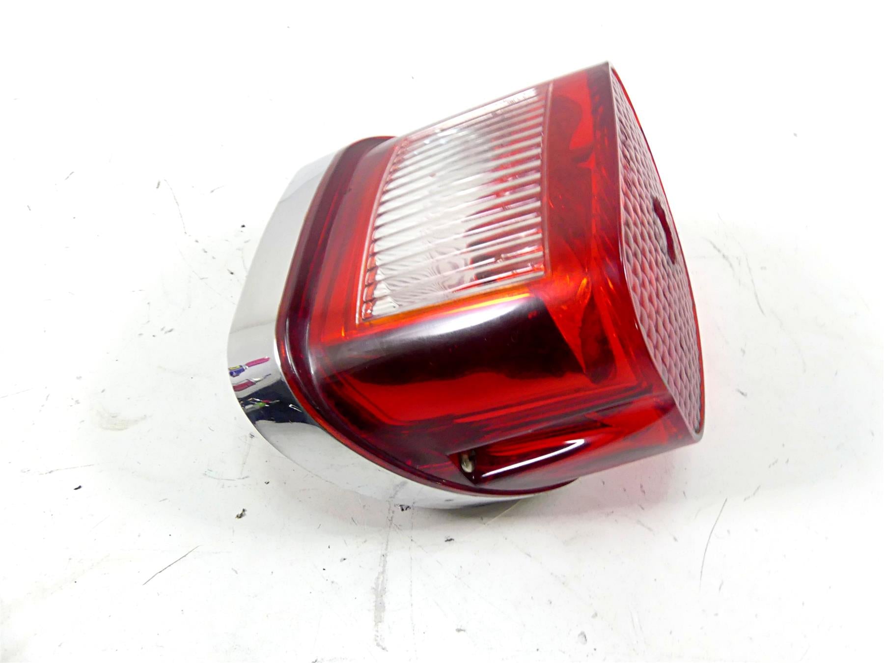 2002 Harley FLSTCI Softail Heritage Complete Taillight Tail Light Lens 68140-04 {{ shop.shopifyCountryName }} - Mototech271