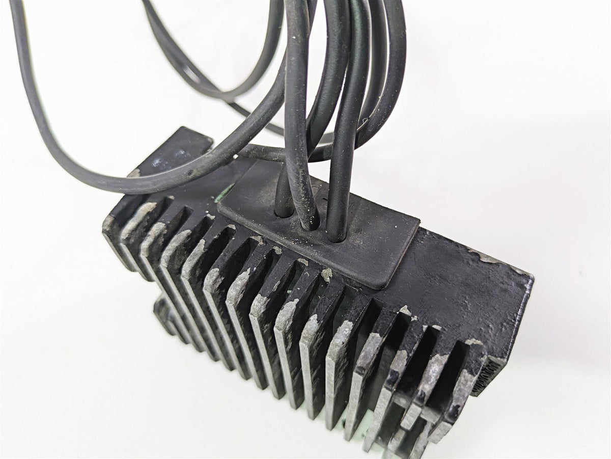 1999 Harley Dyna FXDL Low Rider Rectifier Voltage Regulator 74518-99A {{ shop.shopifyCountryName }} - Mototech271